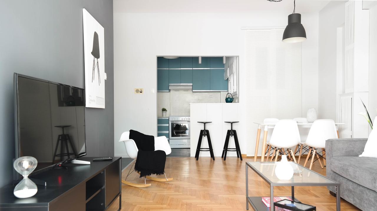 Modern Downtown Flat Near The Acropolis By Upstreet Apartamento Atenas Exterior foto