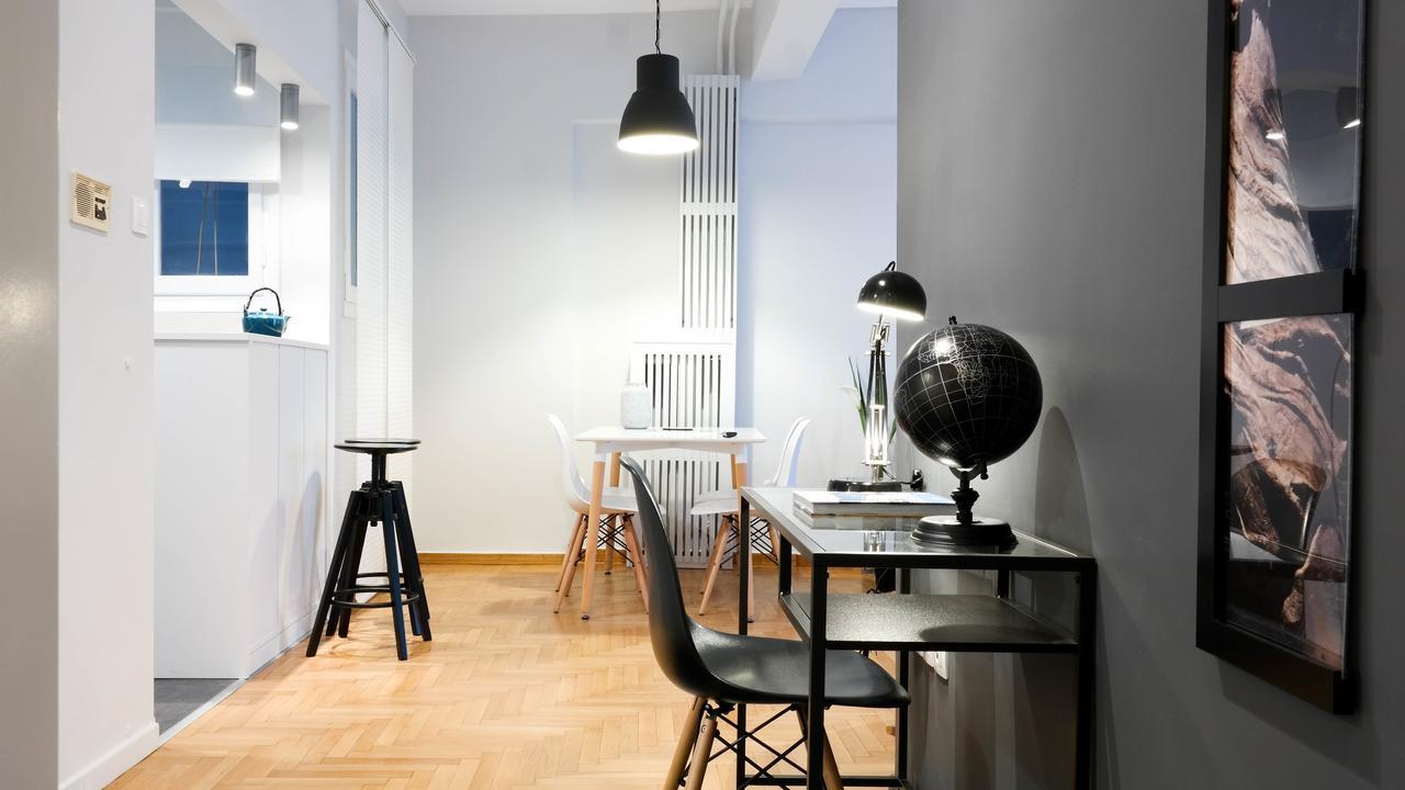 Modern Downtown Flat Near The Acropolis By Upstreet Apartamento Atenas Exterior foto